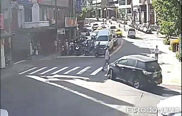 ▲鍾男表示，因陽光影響視線，才導致不慎撞上許女。（圖／記者陸運陞翻攝）