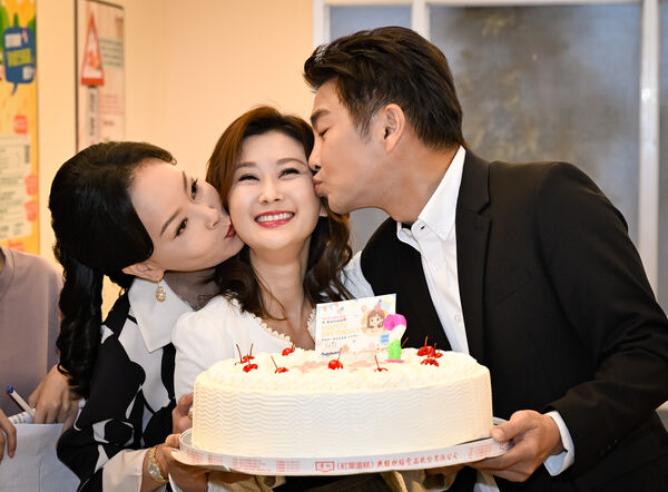 ▲陳珮騏48歲生日與《百味人生》劇組一起度過。（圖／三立提供）