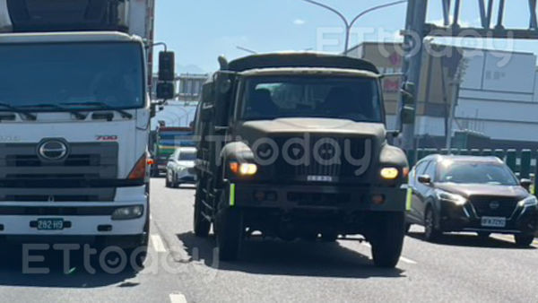 ▲▼獨／國軍卡車瞎撞瑞典坦克！挨撞男才問「哪單位的」...被連長踢出群組。（圖／當事人提供）