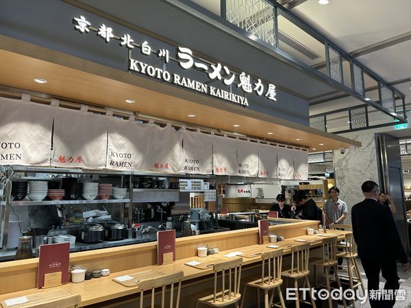 ▲新光三越台南小北門店8／29試營運。（圖／記者蔡惠如攝）