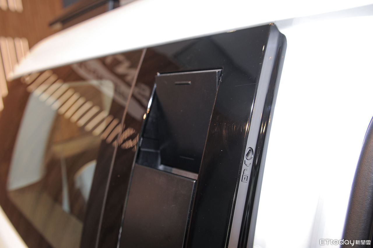 ▲Santa Fe書法版。（圖／記者林鼎智攝）