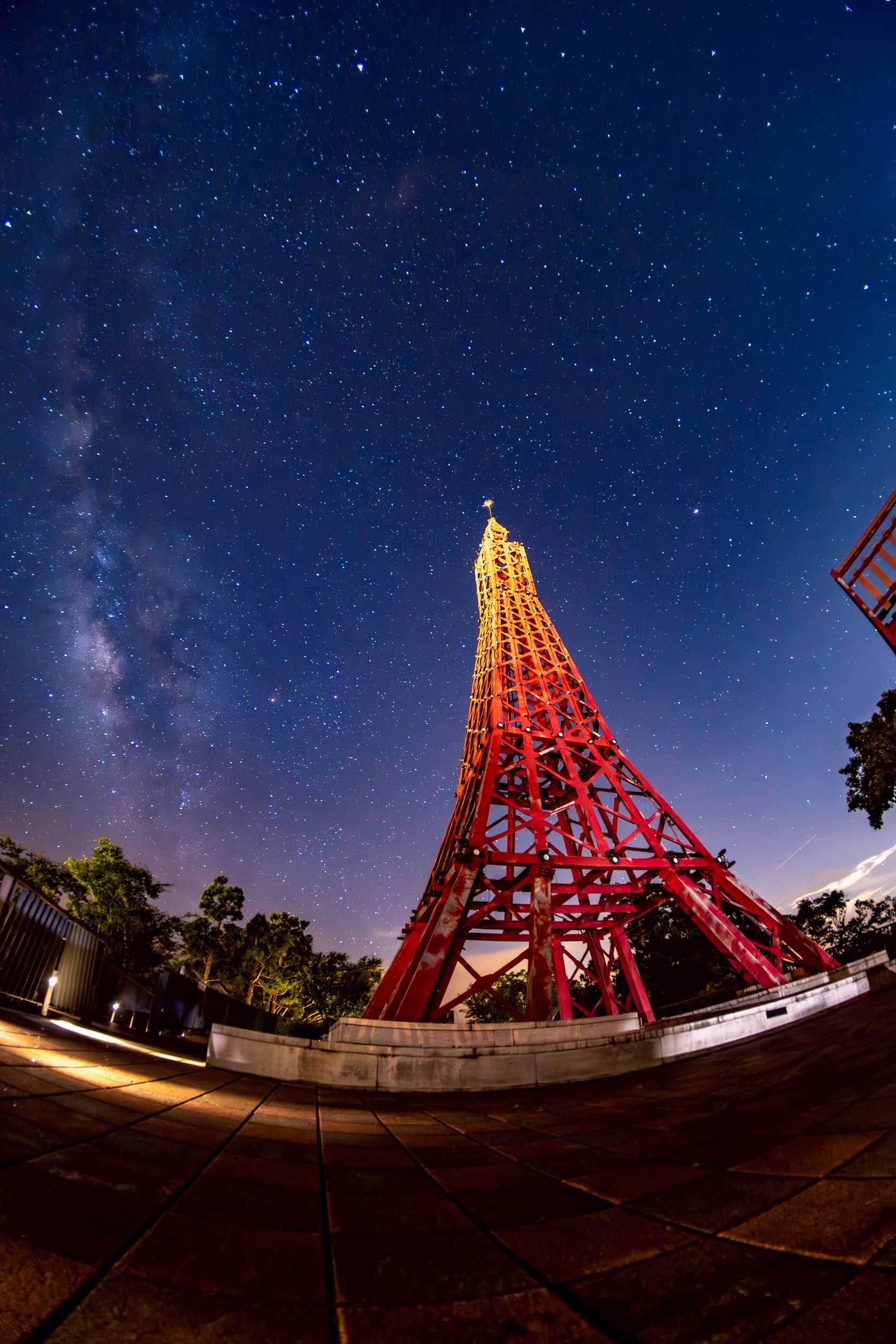 拉拉山,拉拉山旅遊,桃園旅遊,北橫旅遊,觀星,拉拉山星樂園,拉拉山夜間導覽,巴陵鐵塔,拉拉山行程推薦,宇內溪溫泉,陳伊,暗空勝地,星空,親子旅遊,一日遊（圖／桃園市政府提供）