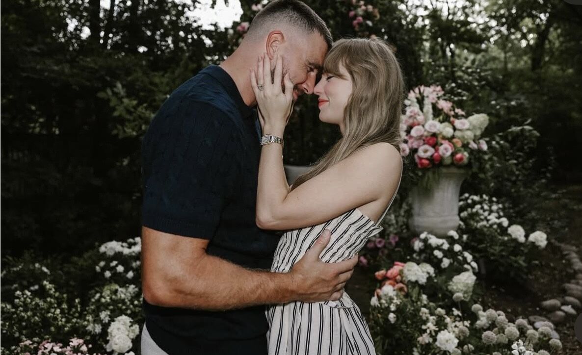 ▲▼  泰勒絲鑽戒          。（圖／翻攝IG）