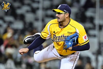 羅戈挨轟後回穩+許基宏炸2分砲　兄弟8比6逆轉賞桃猿3連敗