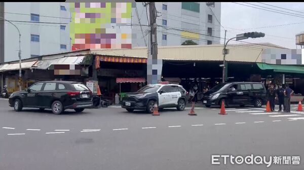 ▲高雄市大社發生一起死亡車禍，運送遺體發生爭議             。（圖／記者吳奕靖翻攝）