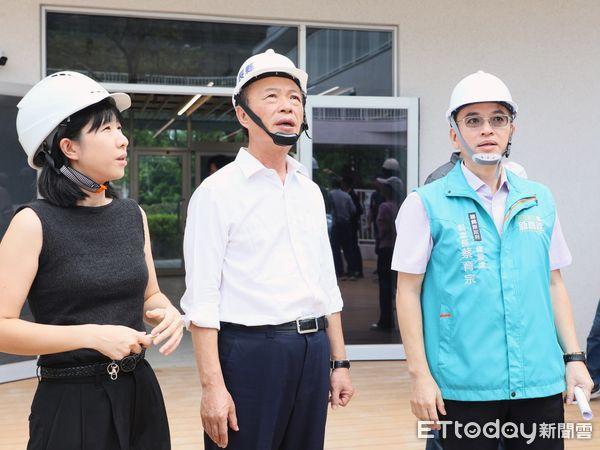 ▲▼    中埔如親托嬰中心暨親子館即將完工 翁章梁親赴工地視察   。（圖／嘉義縣政府提供）