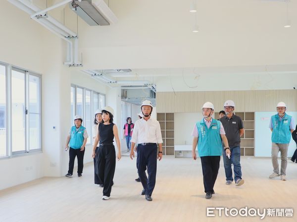 ▲▼    中埔如親托嬰中心暨親子館即將完工 翁章梁親赴工地視察   。（圖／嘉義縣政府提供）