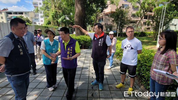 ▲埔里鎮六合路白線停車頻遭檢舉吃罰單，鎮公所、警方、民代會勘求解方。（圖／埔里鎮公所提供）