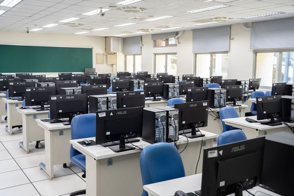 ▲中央大學成立「AI PC創新實驗室」