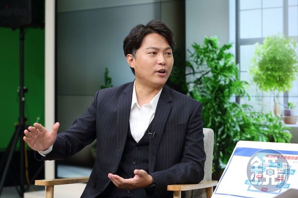 Zack預料房市在2027年落底，這段期間蛋黃區以年跌5％、蛋白區年跌10％速度衰退。