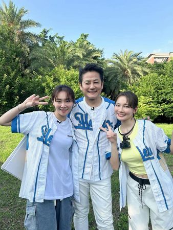 ▲▼許乃麟外景綜藝《全村的希望》13集結束，感性發文。（圖／翻攝自臉書／徐乃麟）