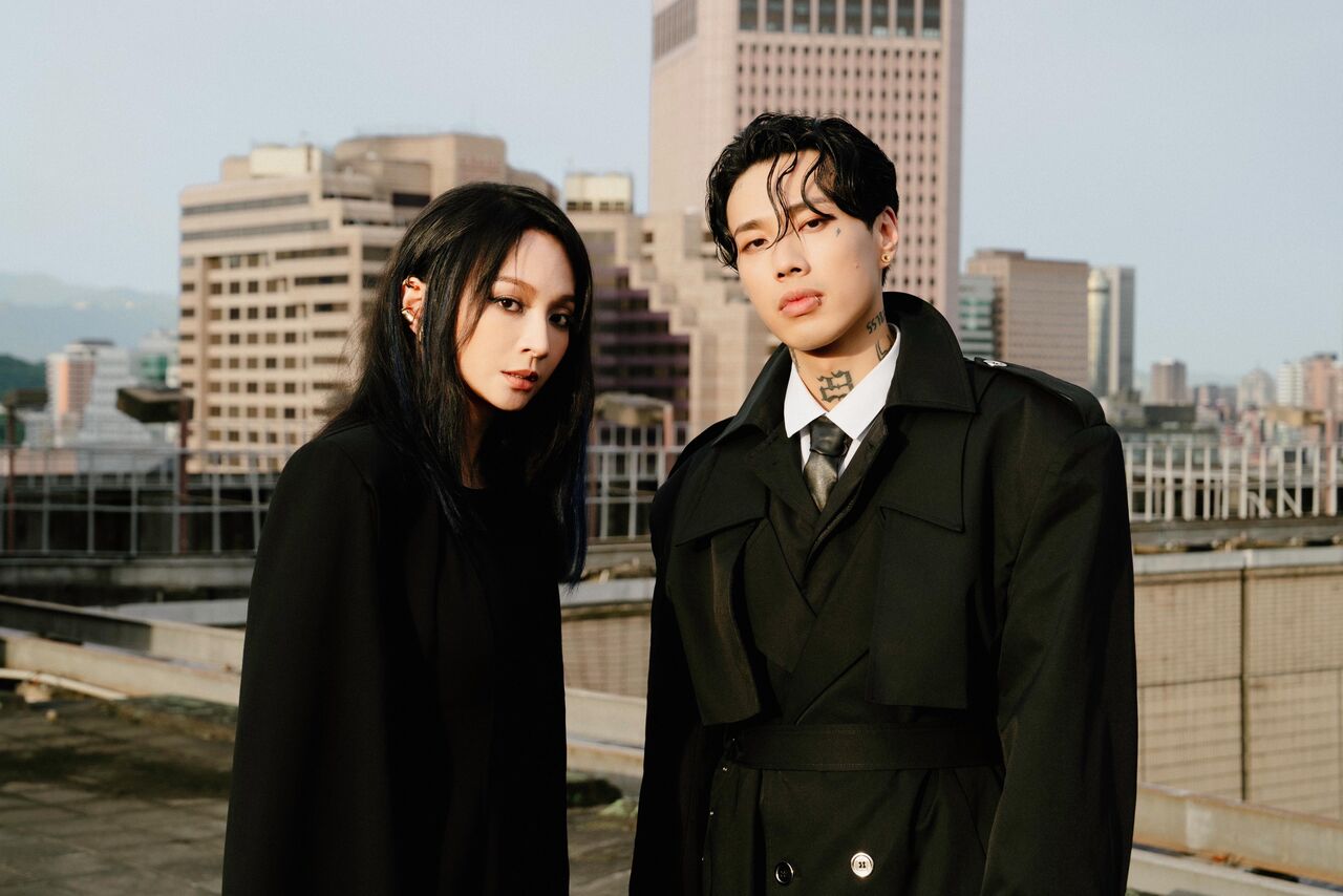 ▲▼Marz23、Faye詹雯婷〈不簡單的歌〉。（圖／華納提供）