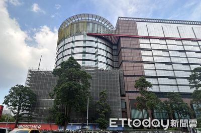 快訊／台中新光三越復業前夕！許姓店長突被檢方傳喚　80萬元交保