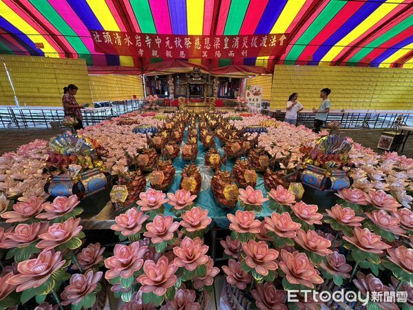 ▲▼嬰靈託夢、亡者附身。清水岩寺中元法會超渡人數創新高。（圖／記者唐詠絮翻攝）