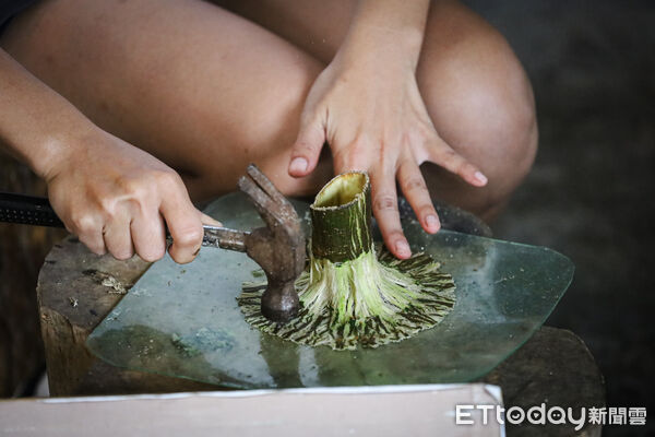▲▼花蓮河上餐桌。（圖／記者蔡玟君攝）