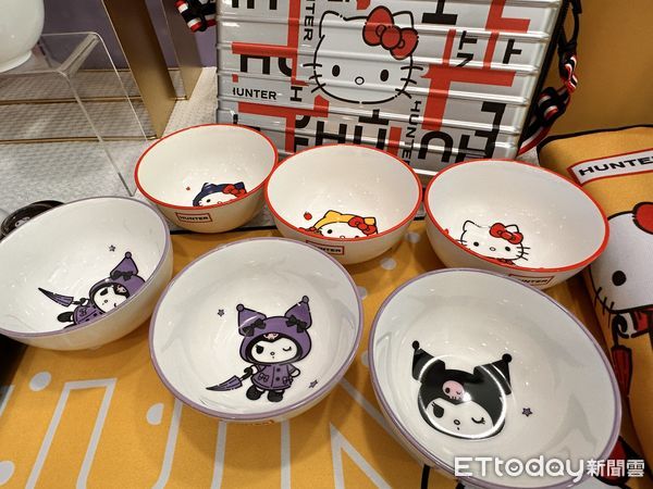 ▲▼7-11再度推出「HUNTER x三麗鷗」活動，集結Hello Kitty、KUROMI 兩大人氣IP，穿上HUNTER經典雨靴、雨衣。（圖／記者林育綾攝）