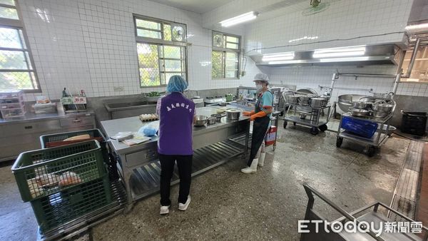 ▲▼  嘉義縣嚴守校園食安啟動餐盒與校園團膳稽查　全數合格!   。（圖／嘉義縣政府提供）
