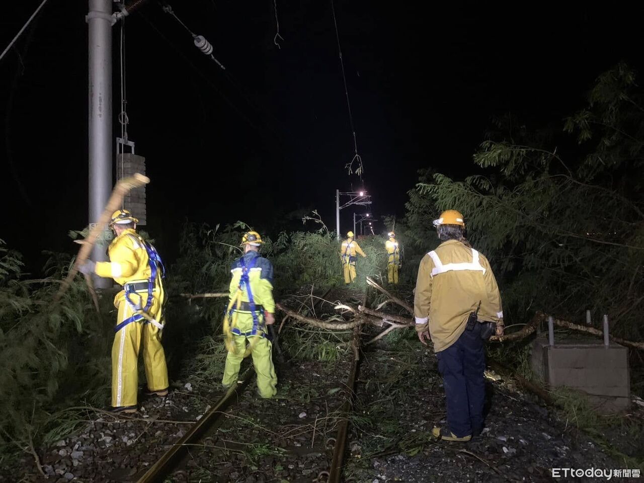 台鐵搶修爆「沒封鎖紀錄」瑕疵　鐵道局：限期不改最重罰150萬