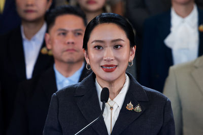 泰國最年輕總理貝東塔遭解職 首發聲:接受法院裁決結果