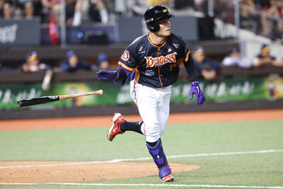 李凱威包辦安打王、盜壘王雙料冠軍　中職個人獎出爐