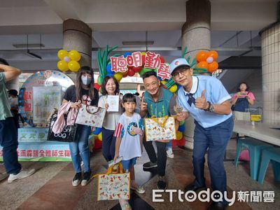 台南小一新鮮人收市府暖心禮! 黃偉哲提醒:多陪伴多鼓勵