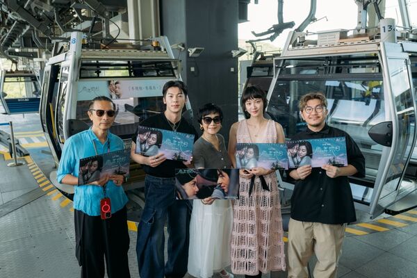 ▲《他年她日》監製張艾嘉、導演龔兆平、製作暨藝術總監文念中與許光漢、袁澧林亮相合體。（圖／甲上提供）