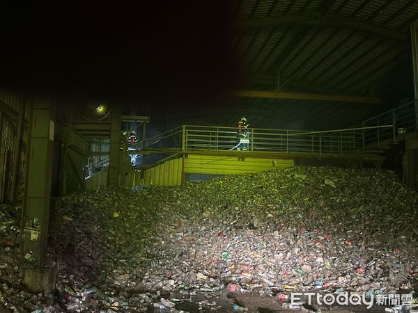 ▲▼台東池上資源回收廠火警　47歲男員工救火燙傷送醫。（圖／記者楊晨東翻攝）