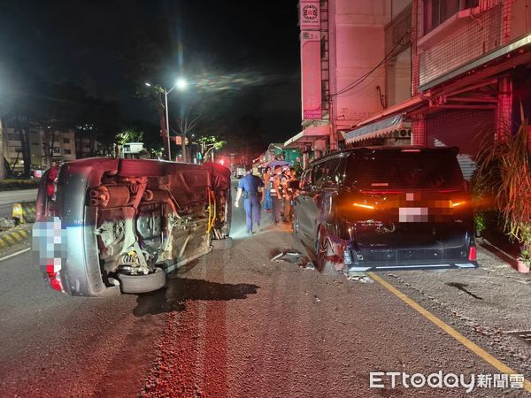 ▲▼通緝犯抱男嬰。（圖／記者許宥孺翻攝）