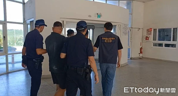 ▲▼澎湖警方路檢，意外查獲毒駕及毒品。（圖／記者陳洋翻攝）