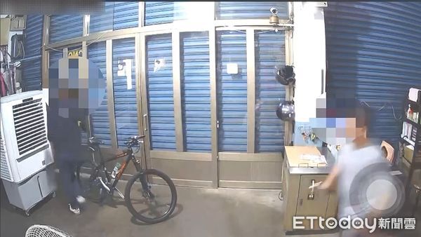 ▲劉男偷取鐵工廠財物，謊稱遭人追殺遭識破連忙逃出屋外。（圖／記者陸運陞翻攝）