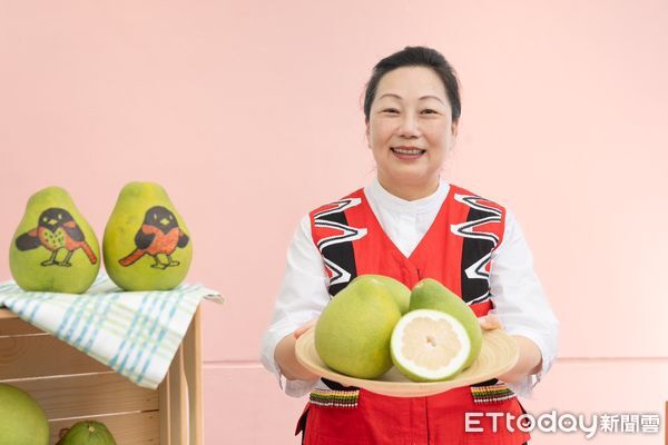 ▲▼花蓮文旦柚豐收，今年產量達15,000 公噸。（圖／花蓮縣政府提供，下同）