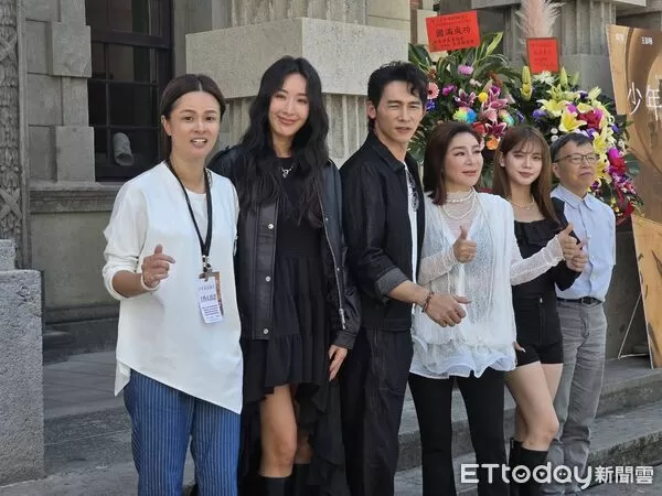 ▲庭庭(右起)王彩樺、溫昇豪與隋棠出席記者會。（圖／記者葉文正攝）