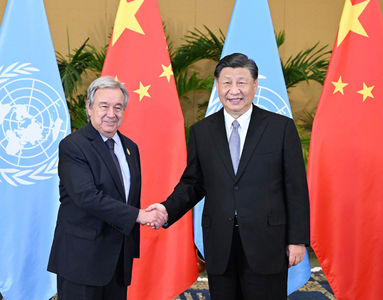 習近平會見聯合國秘書長：中國始終堅定站在歷史正確一邊