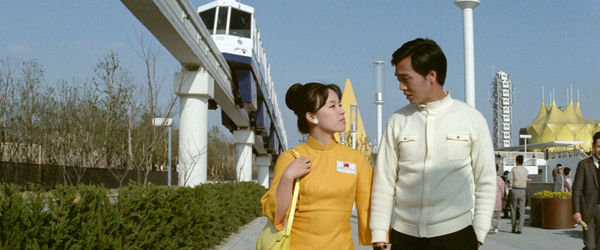 ▲翁倩玉（圖右）本次與國家電影及視聽文化中心董事長褚明仁（圖左）見證《萬博追踪》重返大銀幕的動人時刻。（圖／國家影視聽中心提供）