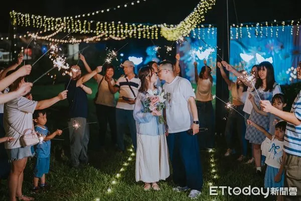 ▲▼ 「神木下婚禮」與台灣仲夏節活動結合，推出獨一無二的「阿里山23.5º浪漫SENSE」活動  。（圖／記者翁伊森攝）