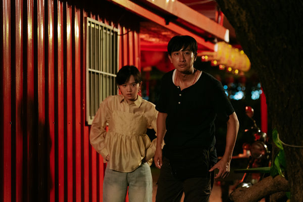 ▲《阿爸請你嘛嘛吼》Darren邱凱偉、嚴正嵐搭檔演父女。（圖／公視台語台提供）