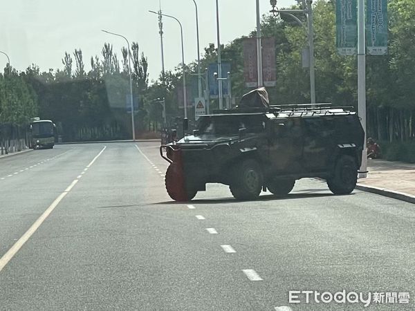 ▲▼ 普丁來、裝甲車、各國領導人、上合峰會5            。（圖／記者任以芳攝）