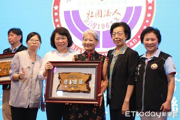 ▲▼   嘉義市嘉邑行善團慶祝60周年優秀義工表揚    。（圖／嘉義市政府提供）