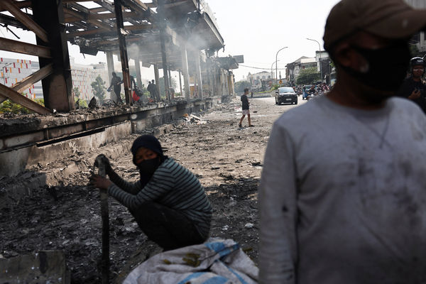 ▲▼ 印尼示威暴力騷亂。（圖／路透）