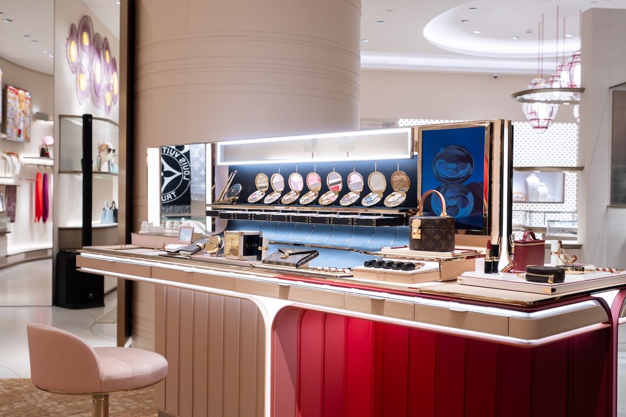 ▲VALENTINO BEAUTY,La Beaut&eacute; Louis Vuitton,時尚,彩妝,撤台,美妝,精品。（圖／品牌提供、valentino.beauty IG）