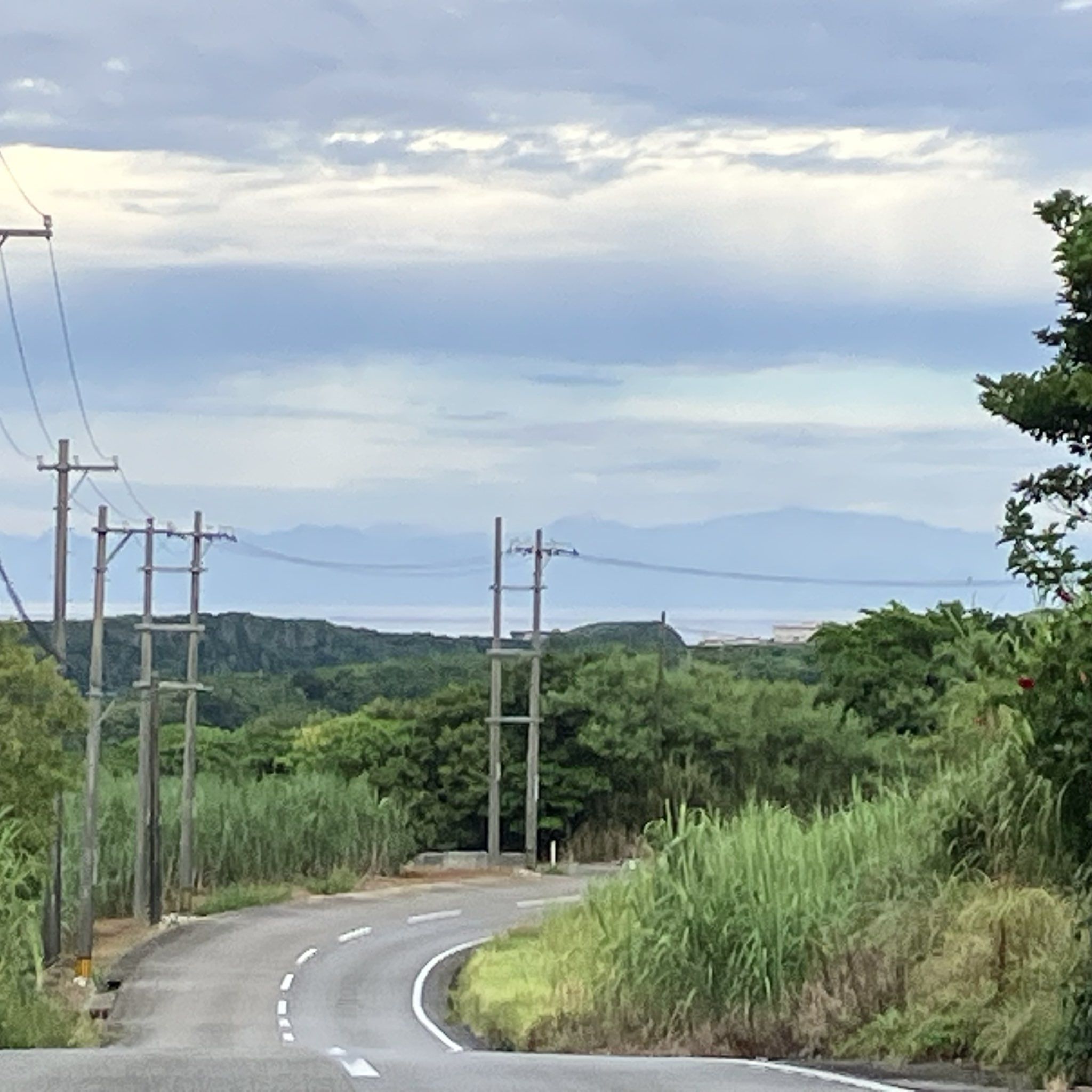 ▲▼與那國島看見台灣群山！。（圖／翻攝X／与那国町觀光協会）