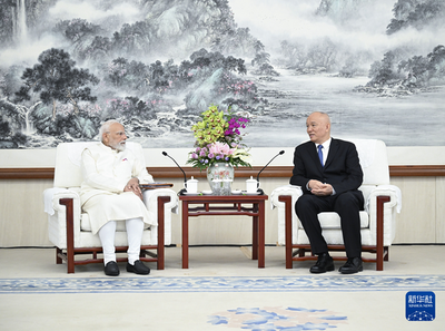 莫迪會習近平後見蔡奇　稱印方歡迎「恢復黨際交流合作機制」