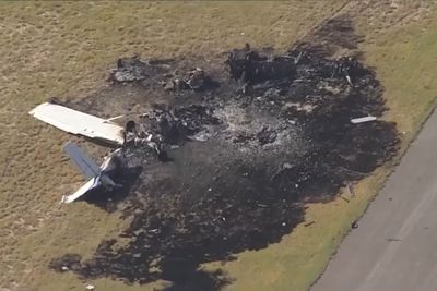 「2機相撞墜毀」瞬間畫面曝！科羅拉多州機場空難　釀1死3傷