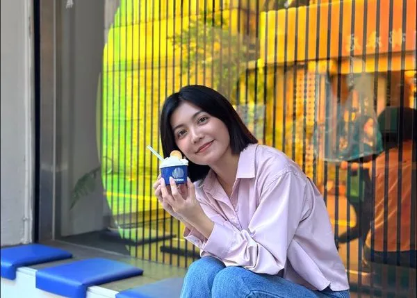 ▲▼趙怡翔辦公室執行長劉品妡，外型甜美神似「學姊」，未來規劃投入選戰，承接趙怡翔留下的選區。（圖／劉品妡臉書）