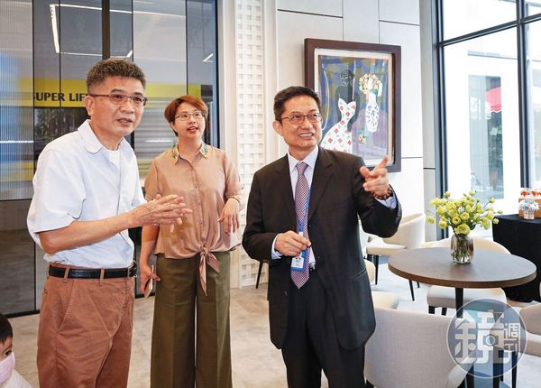 裕國前董座楊連發和太太黃郁喬鶼鰈情深，楊連發生病後都由黃郁喬娘家出錢照顧。