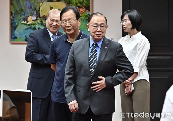 ▲▼立法院新會期報到，立委陳永康、林德福、蘇巧慧陸續抵達報到會場。（圖／記者李毓康攝）