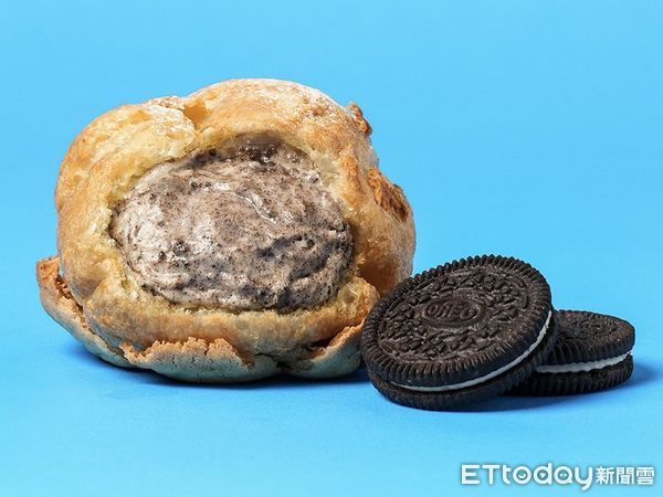 ▲▼beard papa&rsquo;s9月限定推香蕉巧克力泡芙、餅乾巧酥泡芙、香蕉脆片耶克、雙連概念店限定白巧夾心耶克。（圖／beard papa&rsquo;s提供）