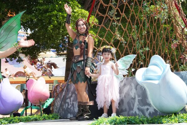 ▲麗寶樂園推出「軍教月」專屬優惠，且「精靈花車遊行」加碼延長至9月29日。（圖／業者提供）