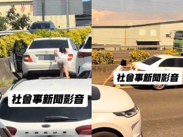 ▲女駕駛在內線車道徒手推故障賓士車。（圖／翻攝自社會事新聞影音）