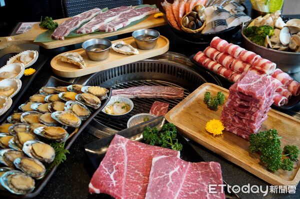 ▲對中幸運數字，熊一燒肉升級九孔鮑魚吃到飽。（圖／馬辣集團提供）。